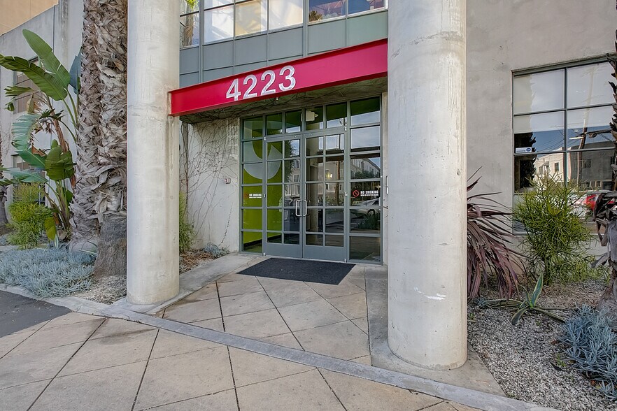 More Photos Of 4223 Glencoe Ave, Marina Del Rey Loft Creative Space For Lease