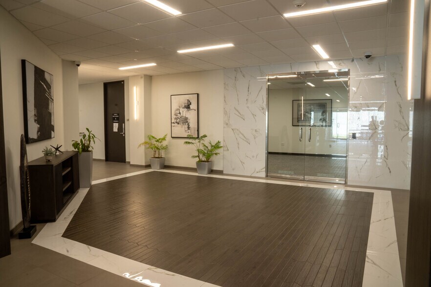 More Photos Of 12000 Westheimer Rd, Houston Office For Lease