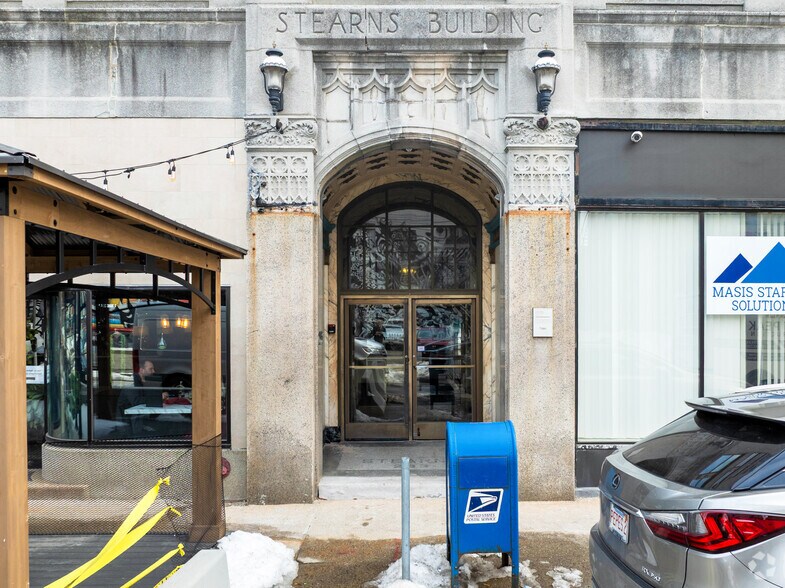 More Photos Of 289-309 Bridge St, Springfield Medical For Sale