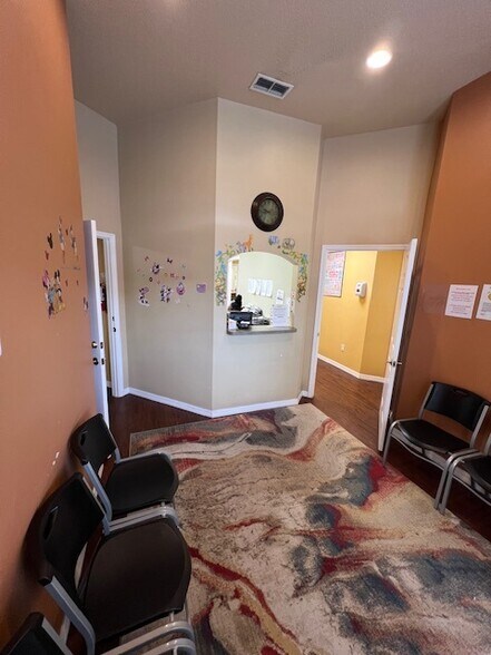 More Photos Of 16606 N Dale Mabry Hwy, Tampa Medical For Sale