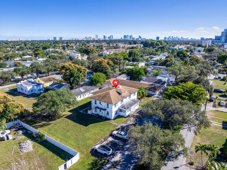 More Photos Of 1215 N 17th Ct, Hollywood Apartments For Sale
