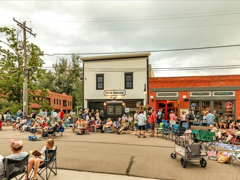 More Photos Of 121 E 2nd Ave, Niwot Restaurant For Lease