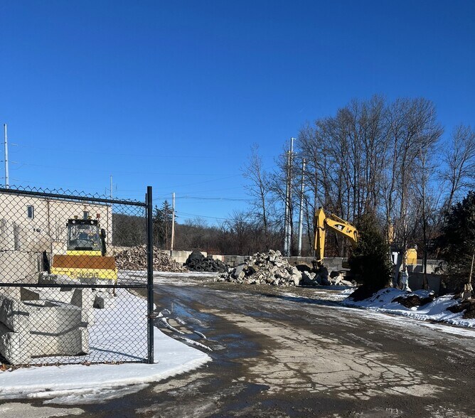 More Photos Of 123 Bolt St, Lowell Land For Sale