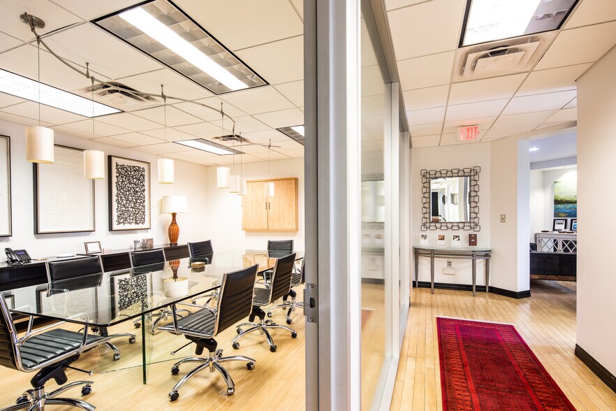 More Photos Of 3200 Steck Ave, Austin Office For Sale