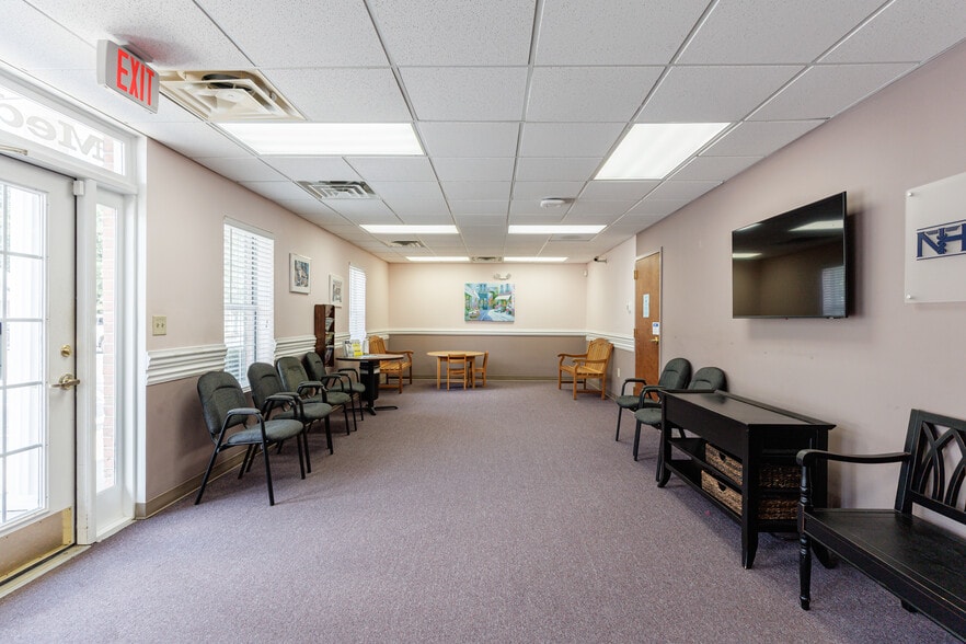 More Photos Of 111 Lee Byrd Rd, Loganville Medical For Sale