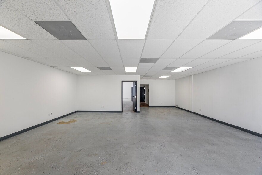 More Photos Of 20600 Gramercy Pl, Torrance Light Manufacturing For Lease
