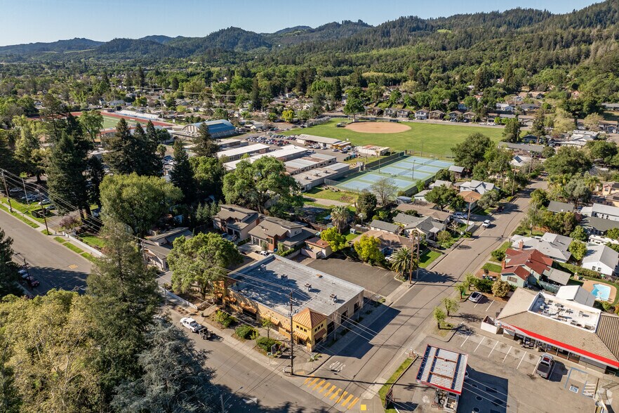 More Photos Of 543 N Cloverdale Blvd, Cloverdale General Retail For Sale