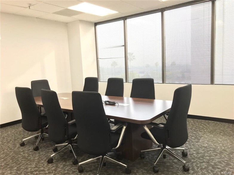 More Photos Of 150 S Los Robles Ave, Pasadena Office For Lease