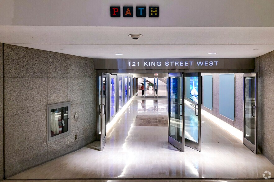 Primary Photo Of 121 King St W, Toronto Storefront For Lease