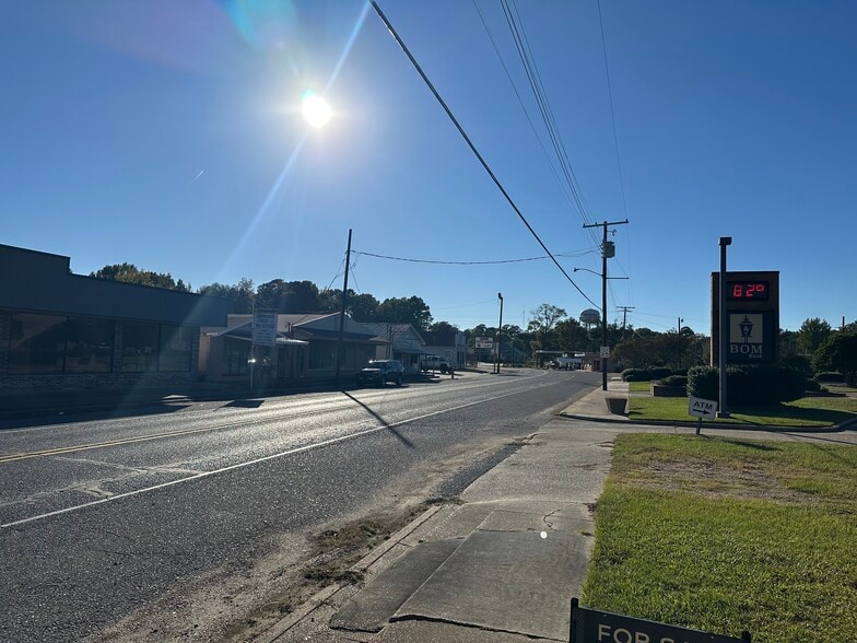 More Photos Of 2421 Mill St, Ringgold Freestanding For Sale