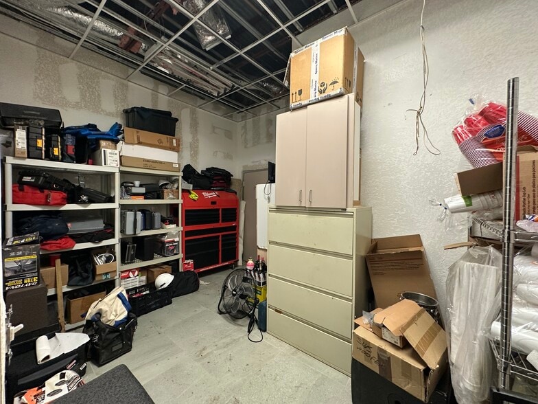 More Photos Of 2220 SW 60th Ter, Miramar Manufacturing For Sale