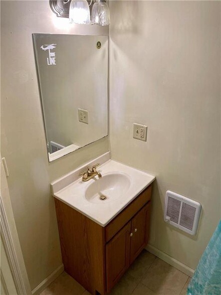 More Photos Of 1563 Old U.S. 22, Lenhartsville Apartments For Sale