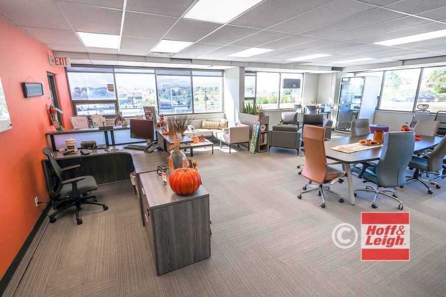 More Photos Of 3709 E Platte Ave, Colorado Springs Showroom For Sale