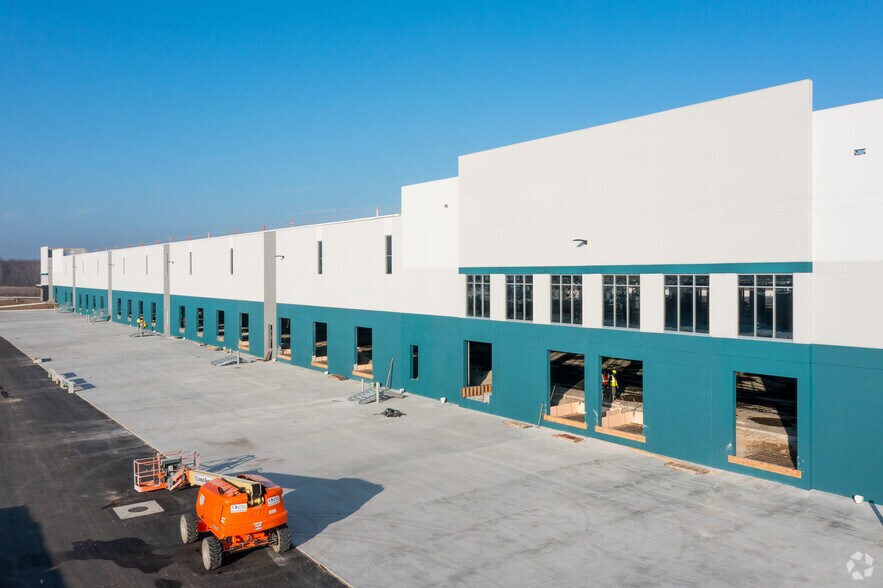 More Photos Of I-96 & Wixom Rd, Wixom Unknown For Sale