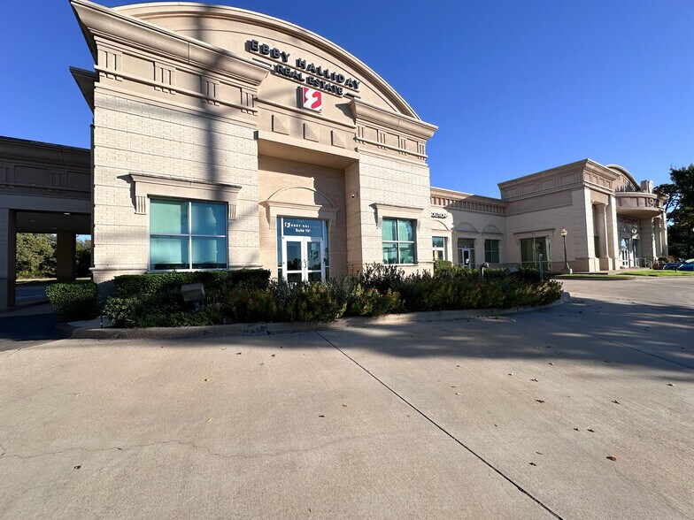 More Photos Of 1900 Ballpark Way, Arlington Office For Sale