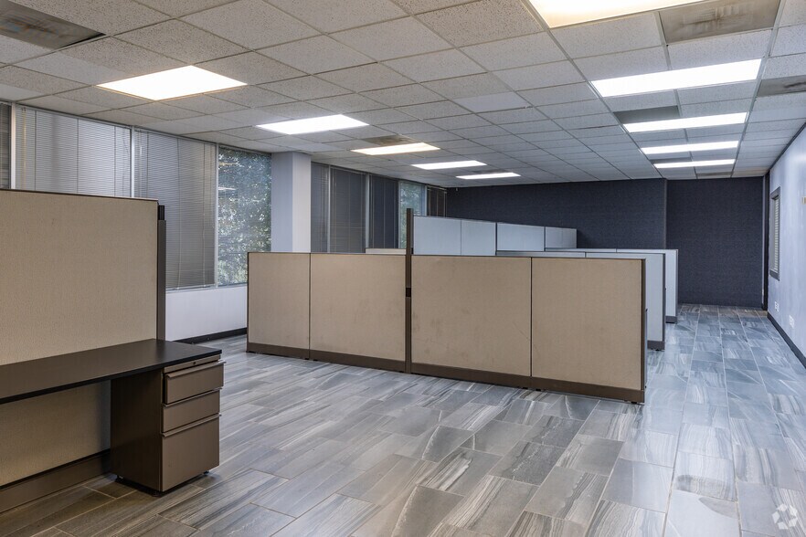 More Photos Of 5700 NW Central Dr, Houston Office For Lease
