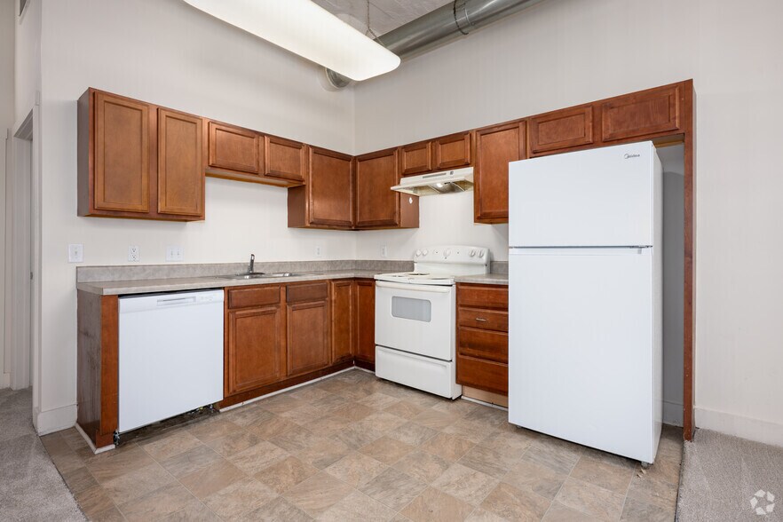 More Photos Of 614 Lynn St, Danville Apartments For Lease