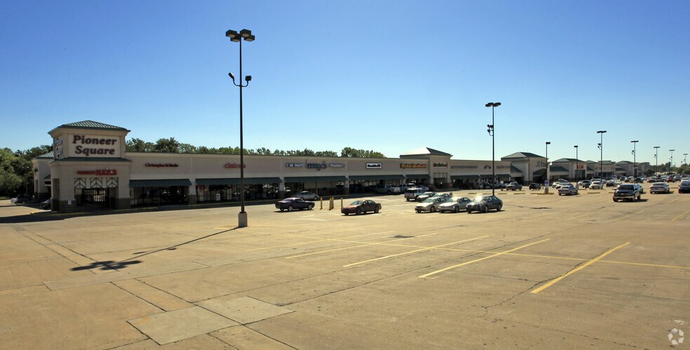 More Photos Of 613 N Perkins Rd, Stillwater Unknown For Lease