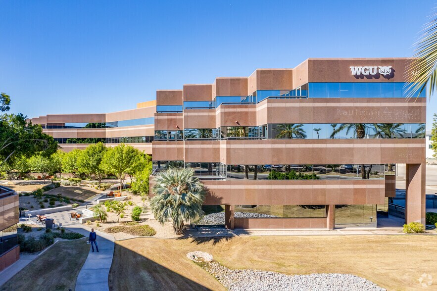 More Photos Of 432 N 44th St, Phoenix Office For Lease