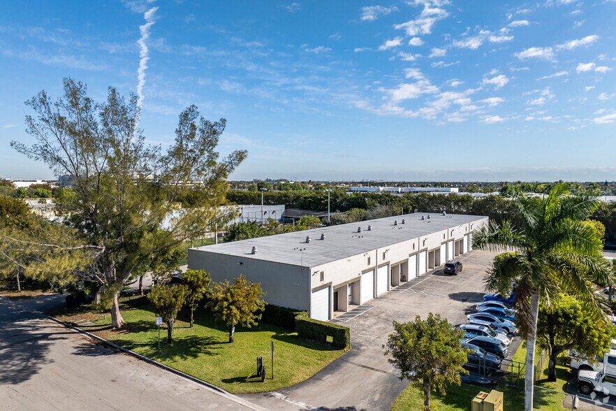 More Photos Of 14315 SW 139th Ct, Miami Warehouse For Lease