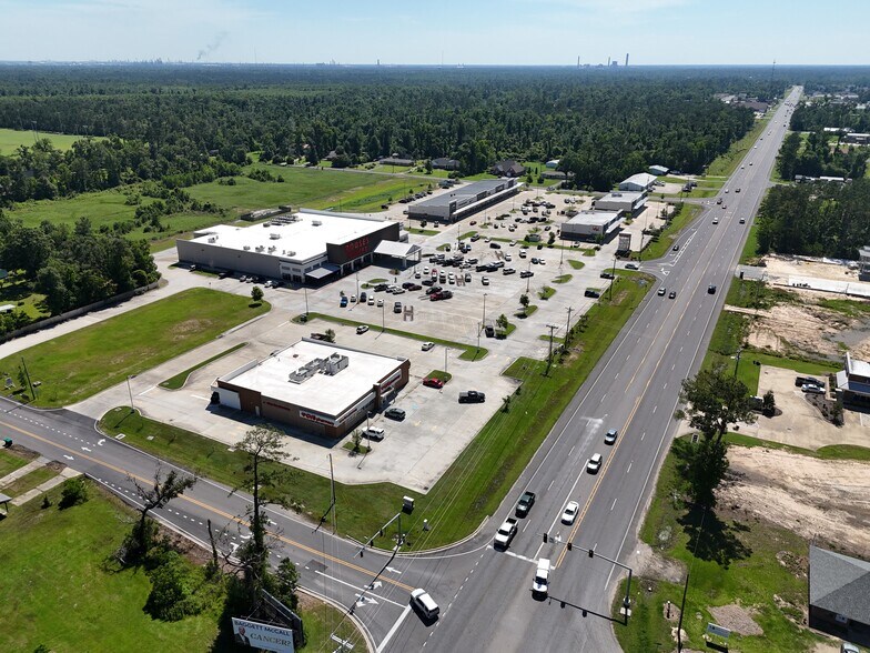 More Photos Of 1355 Sam Houston Jones Pky, Moss Bluff Department Store For Lease