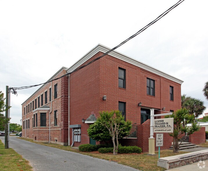 More Photos Of 24 W Chase St, Pensacola Office For Lease