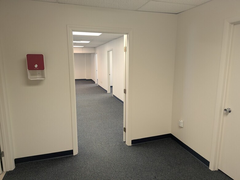 More Photos Of 24 Thorndike St, Cambridge Office For Lease