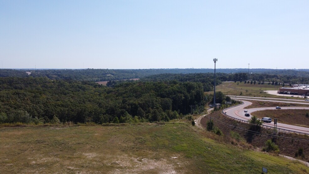 More Photos Of 2975 E McCarty St, Jefferson City Land For Sale