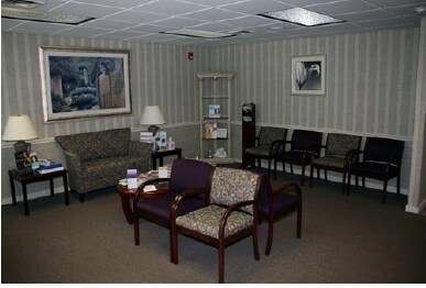 More Photos Of 950 Woodland St, Mechanicsburg Medical For Sale