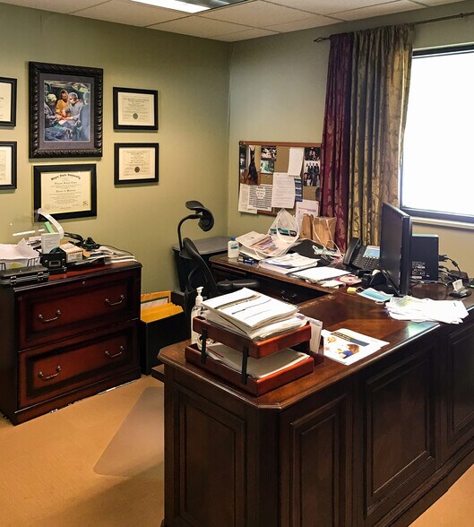 More Photos Of 3829 Woodley Rd, Toledo Medical For Lease