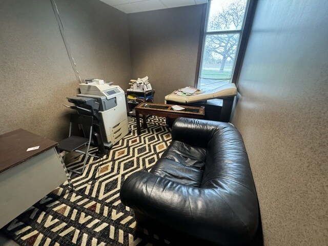 More Photos Of 10501 Success Ln, Dayton Office For Sale