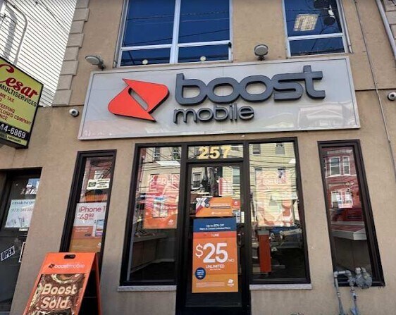 More Photos Of 257 Ferry St, Newark General Retail For Sale