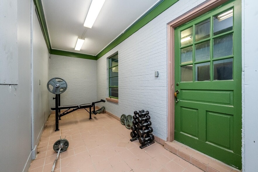 More Photos Of 641 S Crystal Ave, Benton Harbor Winery Vineyard For Sale