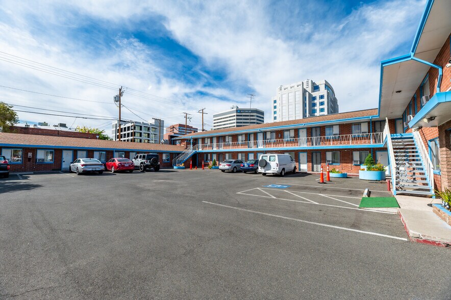 More Photos Of 599 S Center St, Reno Hotel For Sale