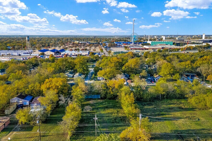 More Photos Of 1627 Fitzhugh, Dallas Land For Sale