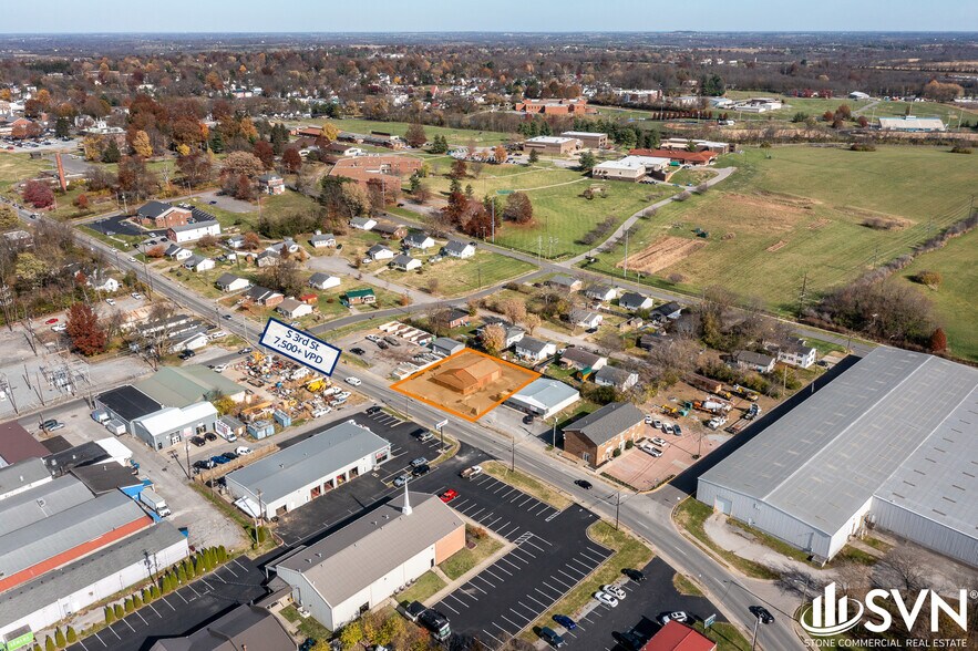 More Photos Of 508 S 3rd St, Danville Showroom For Lease