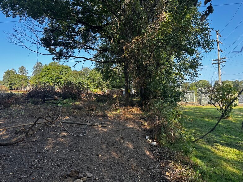 More Photos Of 651 Lincoln St, Oxford Land For Sale