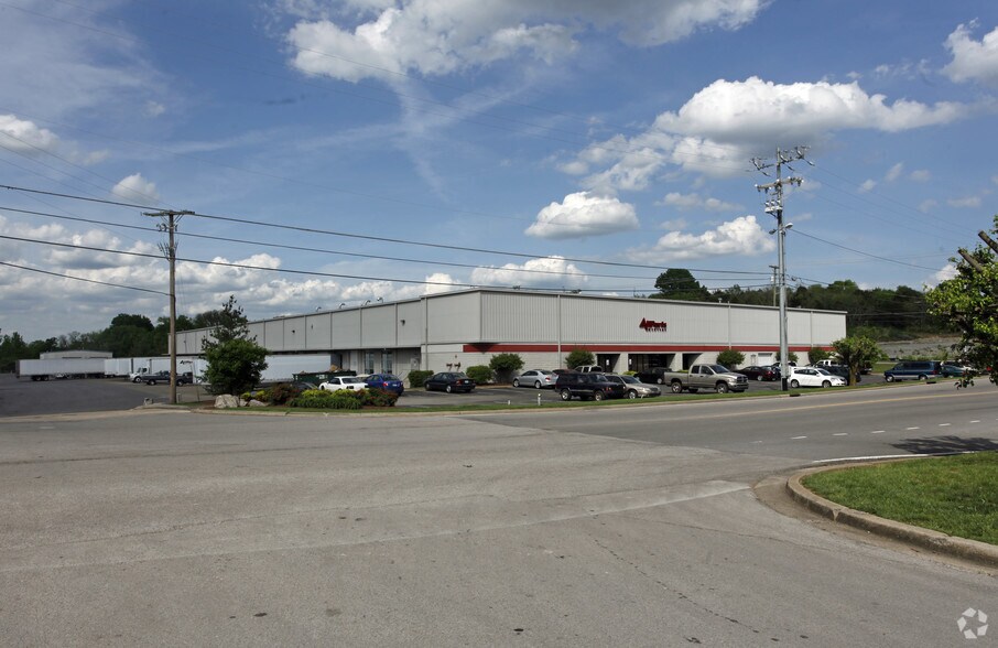 Primary Photo Of 400 Brick Church Park Dr, Nashville Distribution For Lease