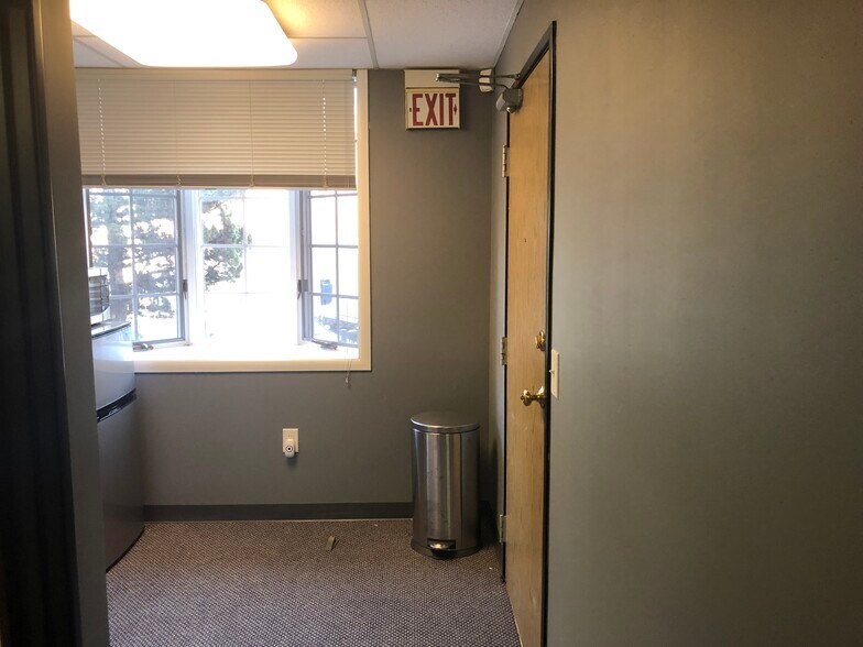 More Photos Of 271 US Highway 46, Fairfield Office For Lease