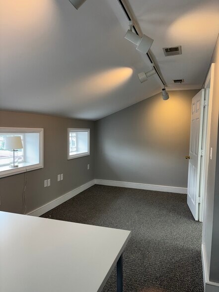 More Photos Of 11006 Reading Rd, Cincinnati Office For Lease