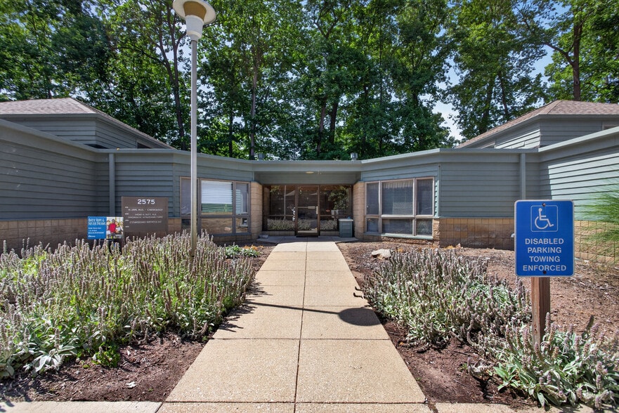 More Photos Of 2575 Spring Arbor Rd, Jackson Medical For Sale