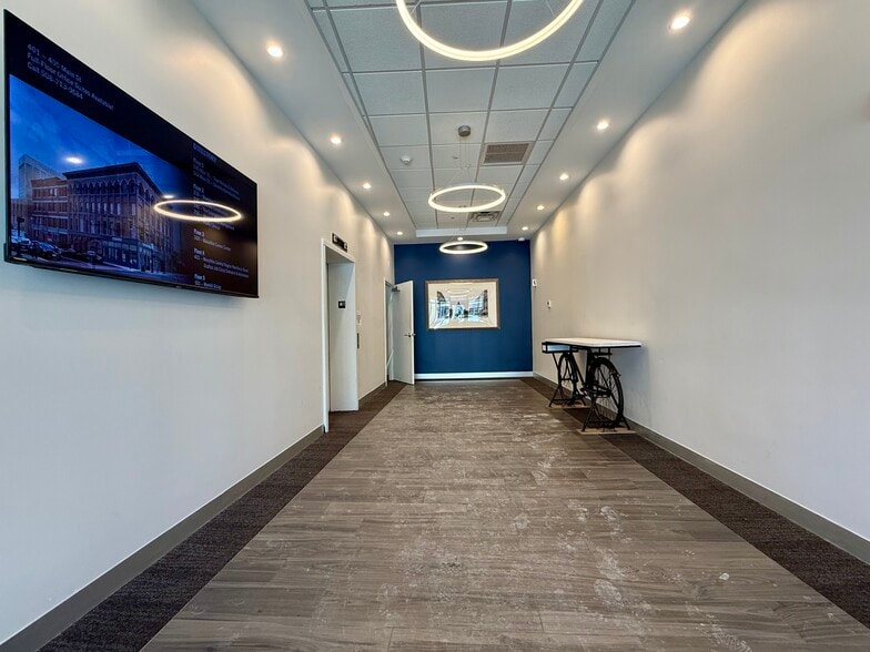 More Photos Of 554 Main St, Worcester Office For Lease