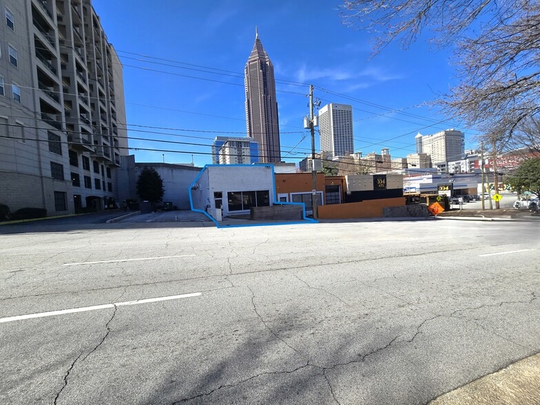 More Photos Of 550 Piedmont Ave, Atlanta Restaurant For Lease