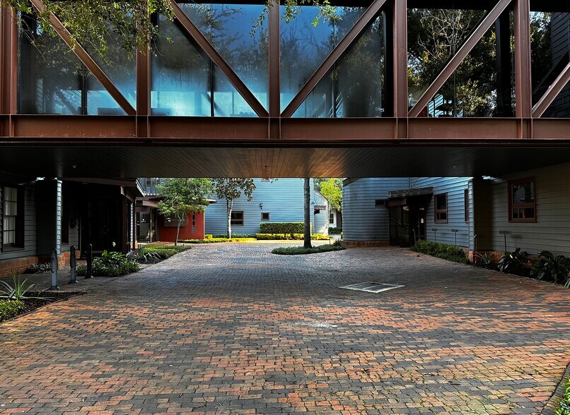 More Photos Of 165 Lincoln Ave, Winter Park Office For Lease