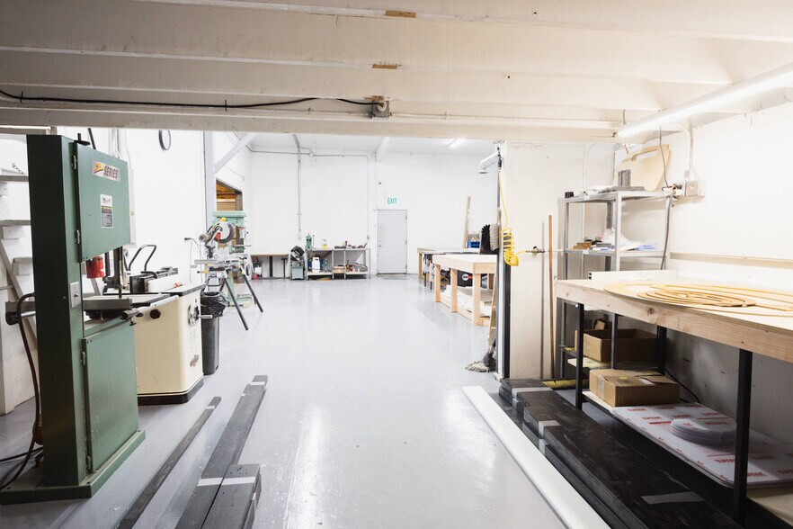 More Photos Of 2002 Fruitvale Blvd, Yakima Warehouse For Sale