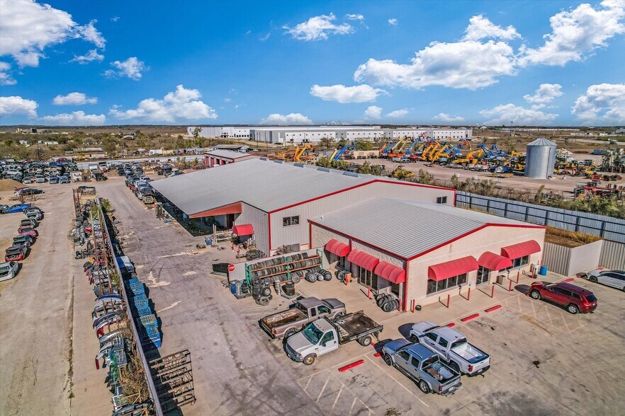 More Photos Of 11006 183 Hwy, Austin Industrial For Lease