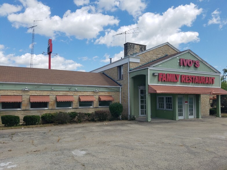 More Photos Of 23819 W Eames St, Channahon Restaurant For Sale