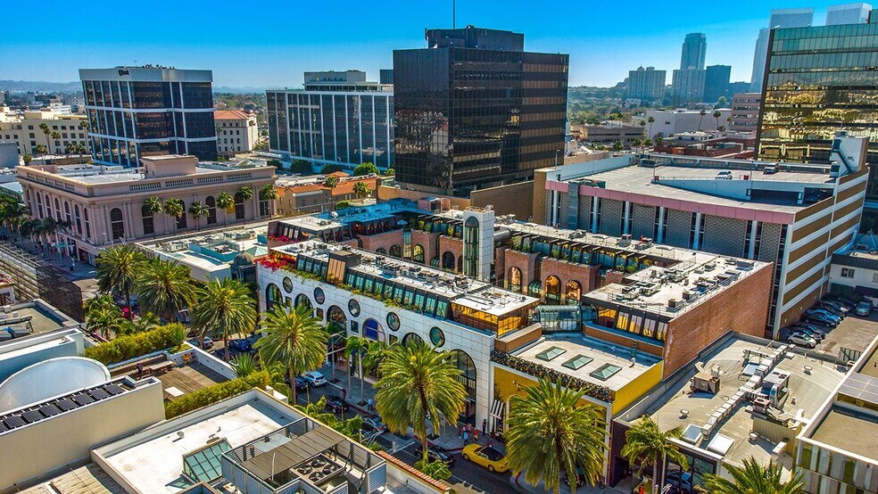 More Photos Of 413-445 N Rodeo Dr, Beverly Hills Storefront Retail Office For Lease