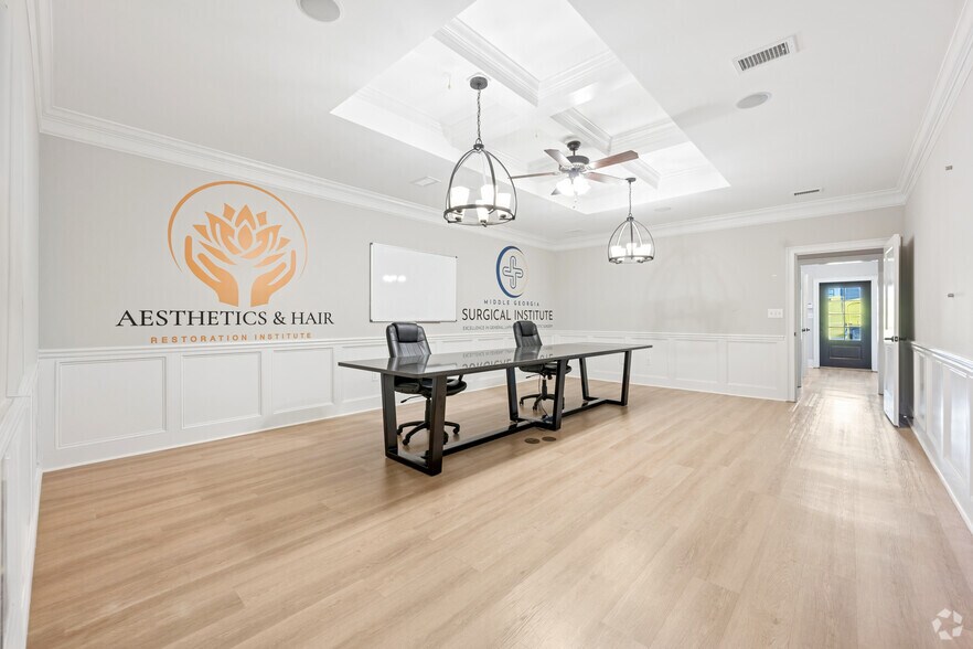 More Photos Of , Warner Robins Office For Sale