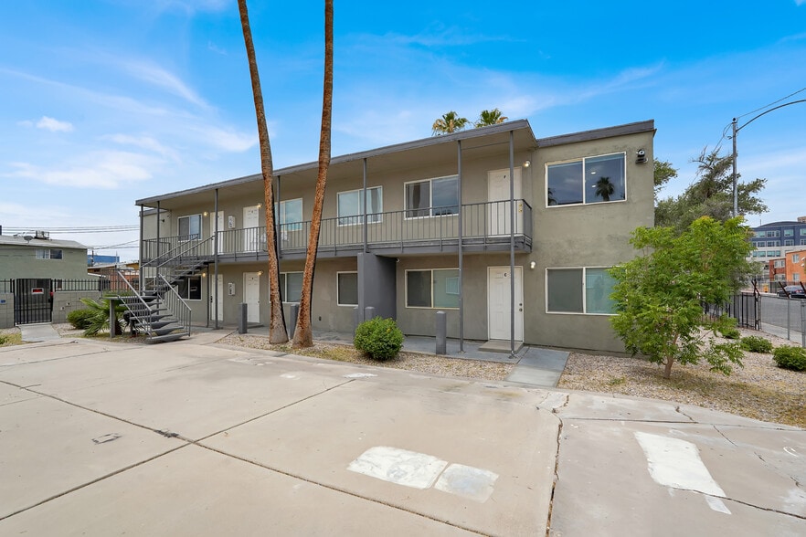More Photos Of 521 Calcaterra Cir, Las Vegas Apartments For Sale